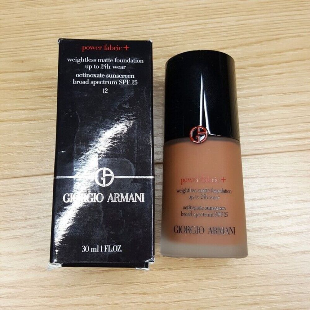 GIORGIO ARMANI # 12 Power Fabric + Weightless Matte Foundation SPF 25